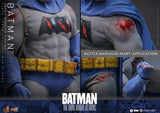 *PREORDER DEPOSIT* Batman: The Dark Knight™ Returns - 1/6th scale Batman™ (Battle Damaged Version) Collectible Figure